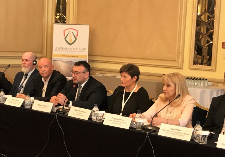 Малина Крумова: Разработваме интерактивна карта с всички рискови участъци в страната