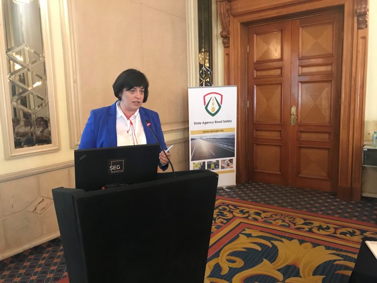 Малина Крумова: Разработваме интерактивна карта с всички рискови участъци в страната