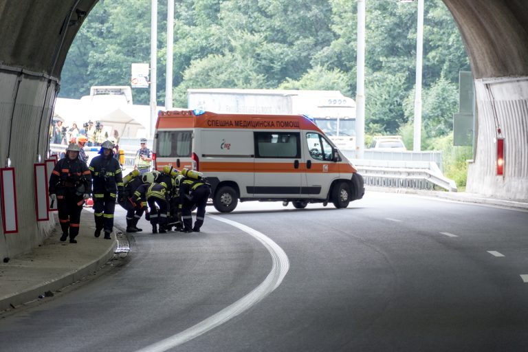 Мащабно учение провери времето за реакция и взаимодействието на институциите при пътен инцидент в тунелно съоръжение