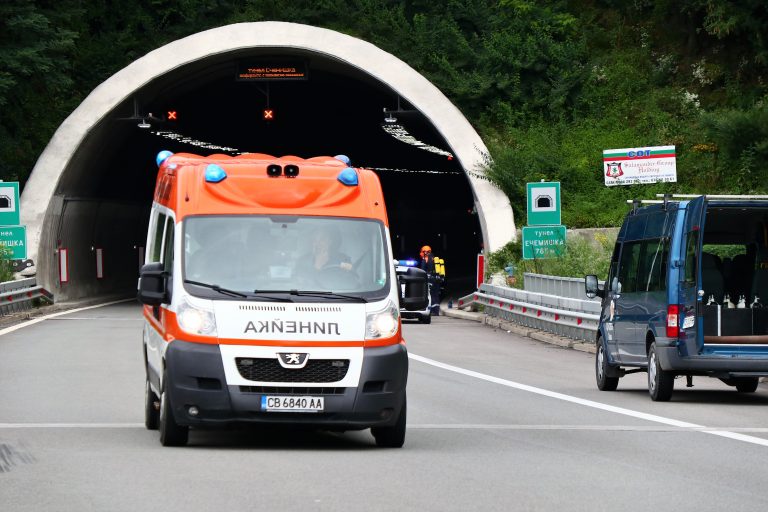 Мащабно учение провери времето за реакция и взаимодействието на институциите при пътен инцидент в тунелно съоръжение