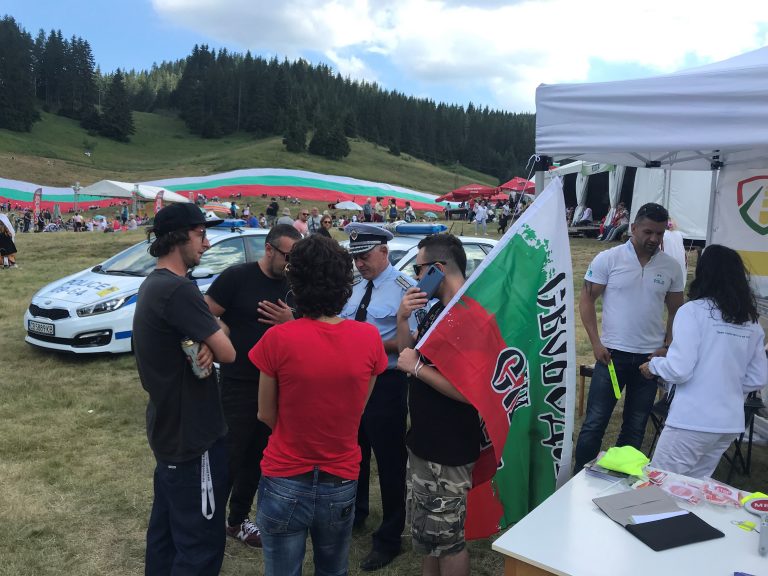 Превантивни мерки за повишаване на пътната безопасност поради голямото струпване на хора и автомобили на фестивала „Рожен“