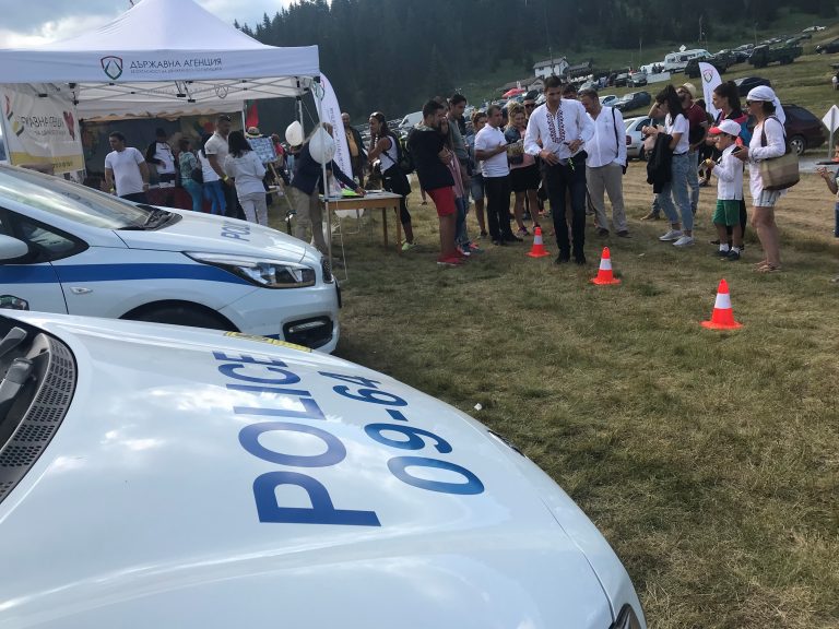 Превантивни мерки за повишаване на пътната безопасност поради голямото струпване на хора и автомобили на фестивала „Рожен“