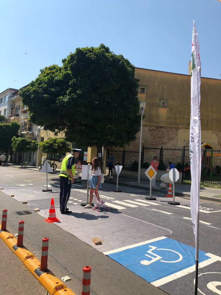 С 30 км/ч в града С 30 км/ч в града