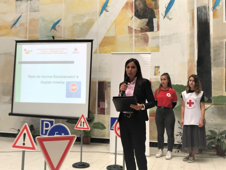 Над 90% от хората не знаят до каква възраст децата трябва да използват детско столче в автомобила Над 90% от хората не знаят до каква възраст децата трябва да използват детско столче в автомобила