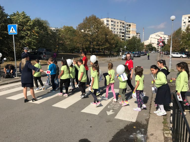 Над 90% от хората не знаят до каква възраст децата трябва да използват детско столче в автомобила Над 90% от хората не знаят до каква възраст децата трябва да използват детско столче в автомобила