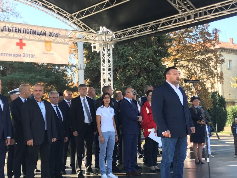 В Плевен се проведе 27-я Национален конкурс "Пътен полицай на годината - 2019" В Плевен се проведе 27-я Национален конкурс "Пътен полицай на годината - 2019"