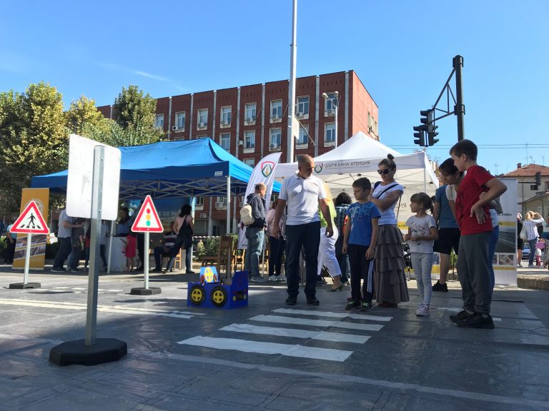 В Плевен се проведе 27-я Национален конкурс "Пътен полицай на годината - 2019" В Плевен се проведе 27-я Национален конкурс "Пътен полицай на годината - 2019"