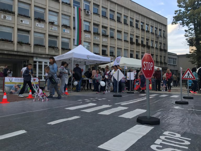 Първият празник на пътната безопасност в Габрово събра стотици гости