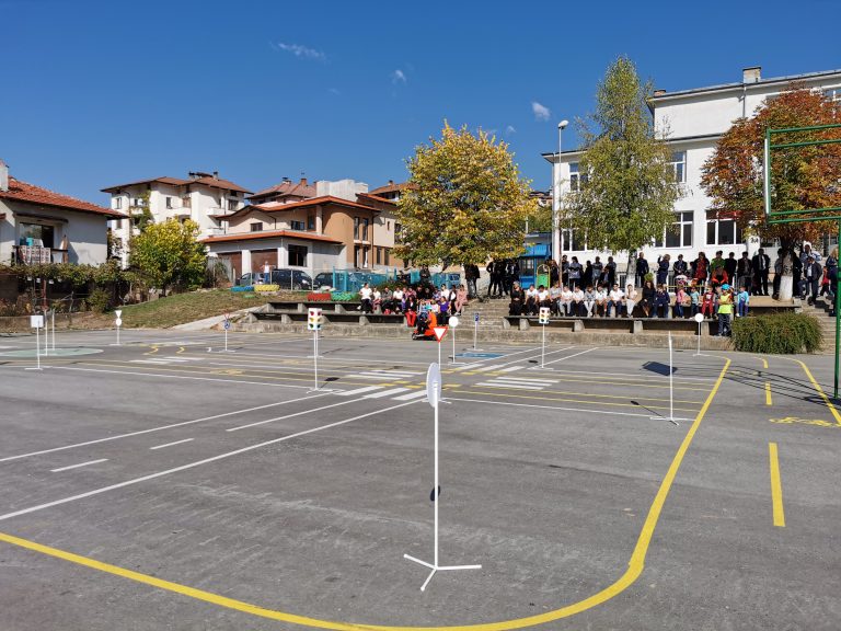 Открит бе Областен център за обучение по безопасност на движението по пътищата в град Смолян Открит бе Областен център за обучение по безопасност на движението по пътищата в град Смолян