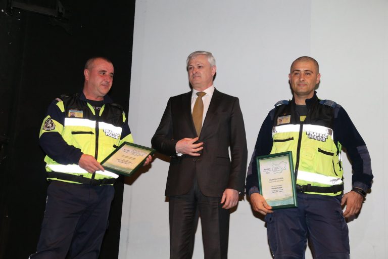 Отличени бяха победителите в Годишните награди за пътна безопасност