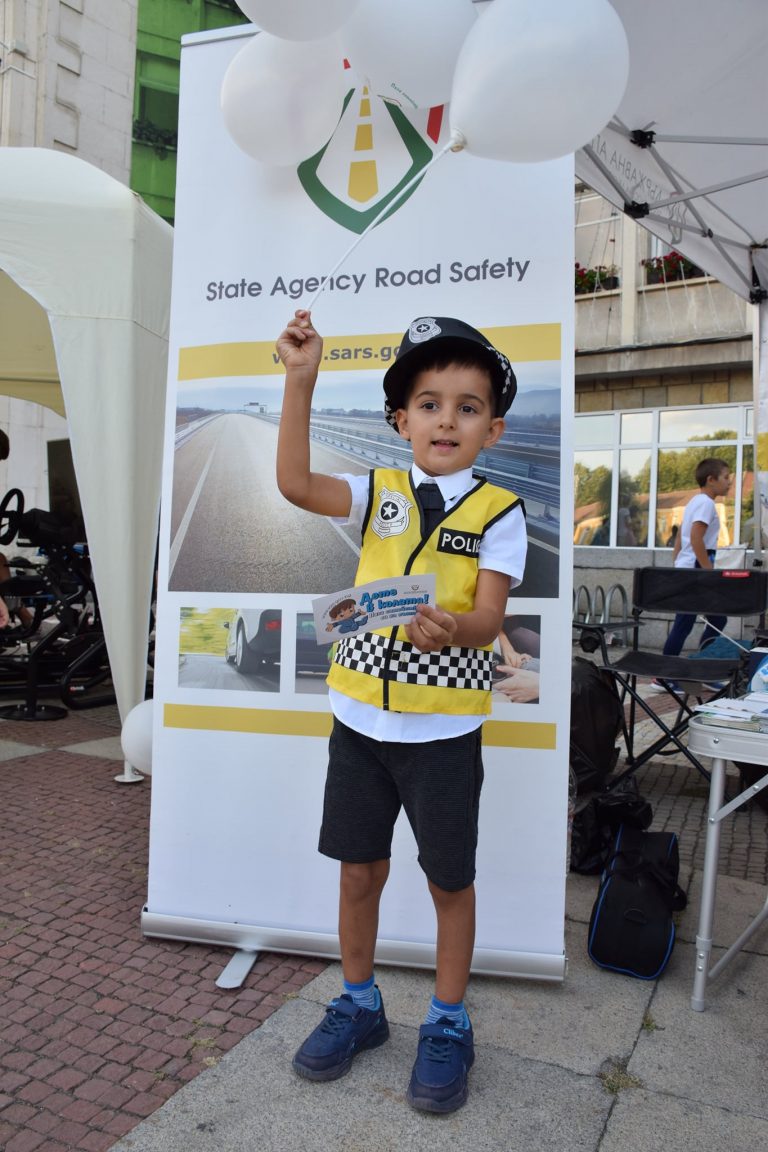 Под надслов „Движи се…РАЗУМНО“ премина вторият празник на пътната безопасност в Габрово Под надслов „Движи се…РАЗУМНО“ премина вторият празник на пътната безопасност в Габрово