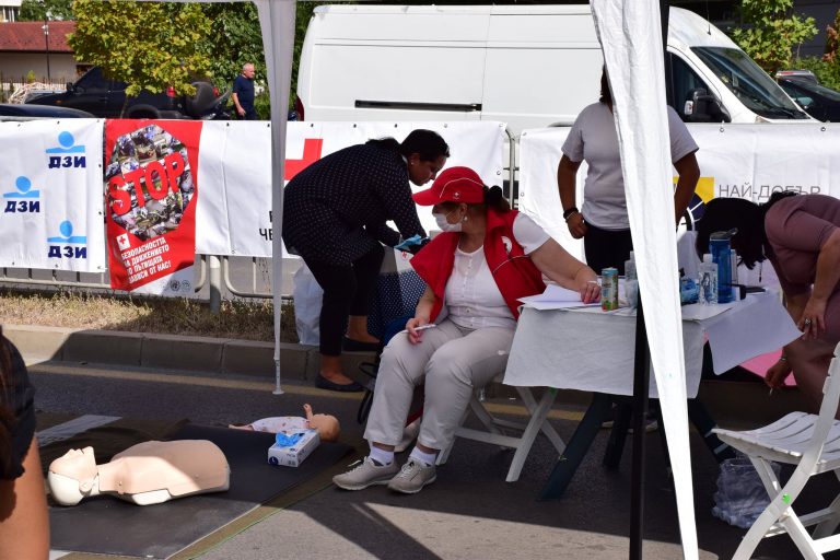 Анкета сред младите водачи показва: 85% препоръчват да се шофира с придружител след взимане на книжка