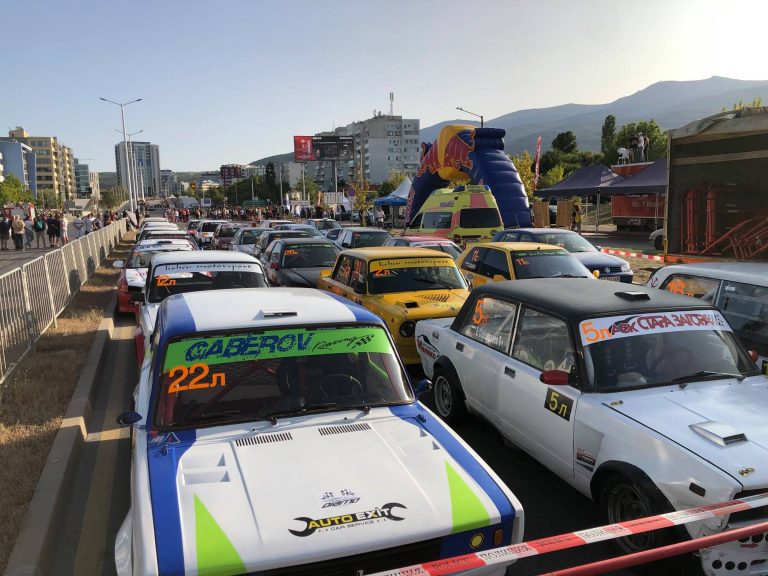 Анкета сред младите водачи показва: 85% препоръчват да се шофира с придружител след взимане на книжка