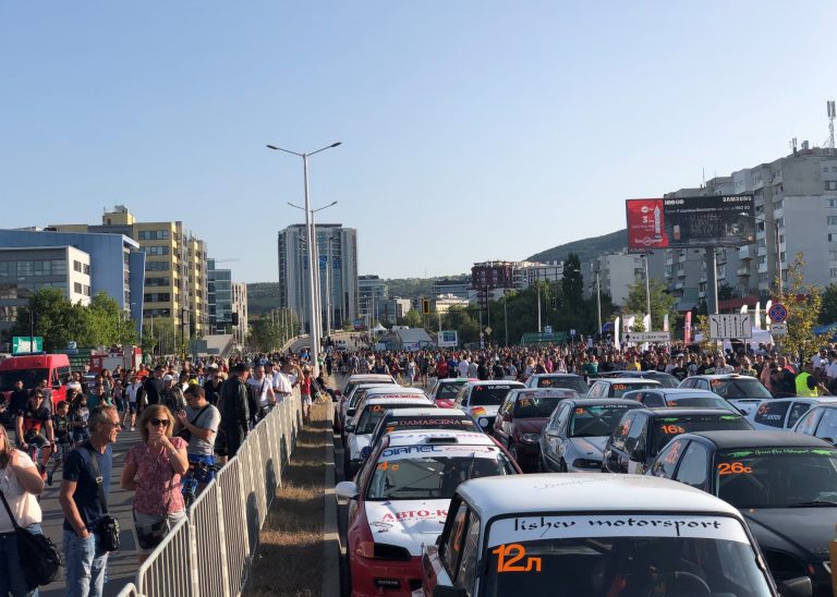 Анкета сред младите водачи показва: 85% препоръчват да се шофира с придружител след взимане на книжка