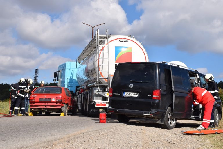 Учение за реакция при мащабно ПТП се проведе в Разград