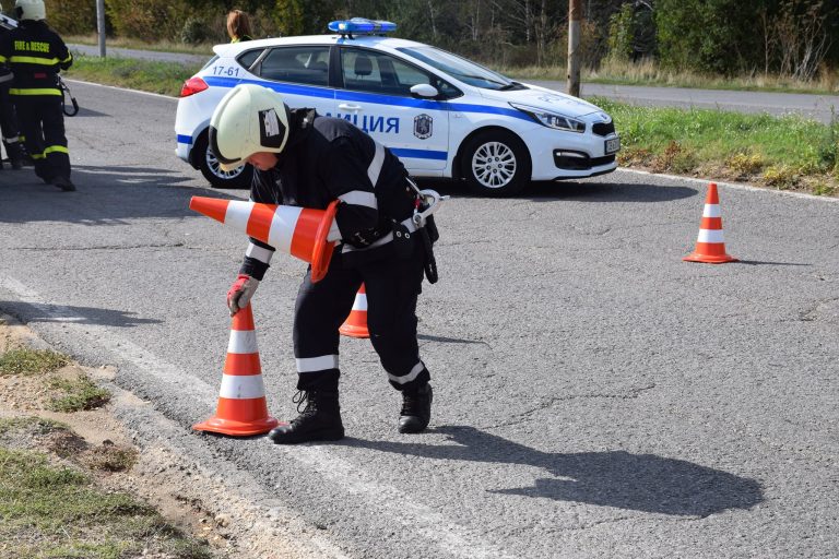 Учение за реакция при мащабно ПТП се проведе в Разград