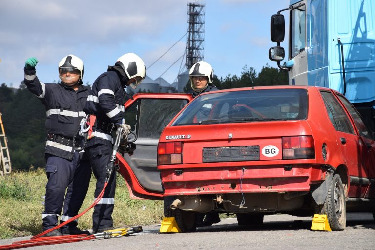 Учение за реакция при мащабно ПТП се проведе в Разград