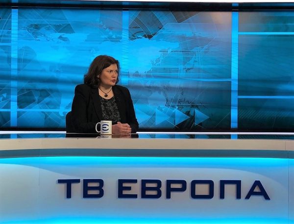 c8a7199f-14e1-4c67-a252-88323443bfb4