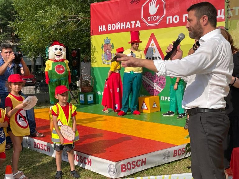 Нов кабинет за интерактивно обучение по безопасност на движението в столичната детска градина “Деница“