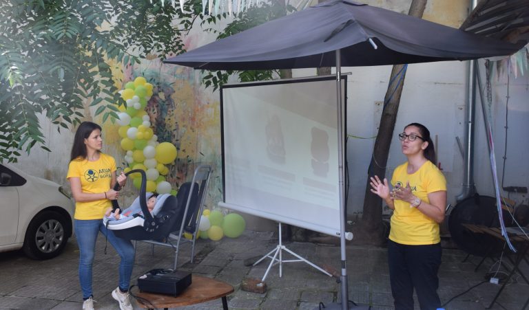 Около половината от всички столчета за деца в автомобилите са монтирани погрешно Около половината от всички столчета за деца в автомобилите са монтирани погрешно