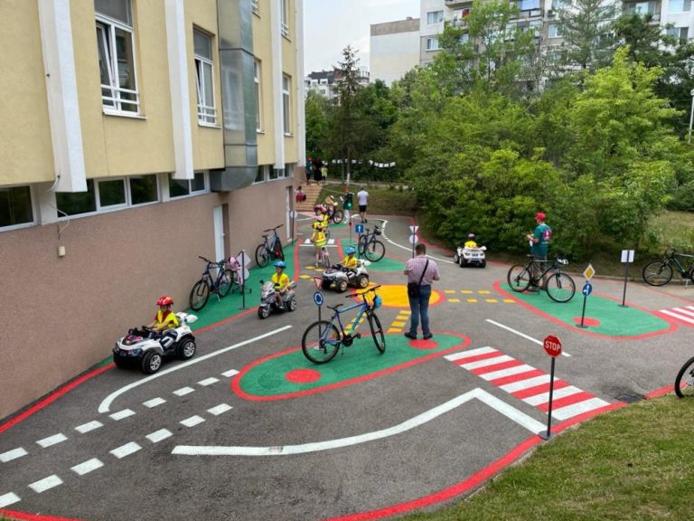 b0b632f6-4b39-4697-8e2d-0b883961d020