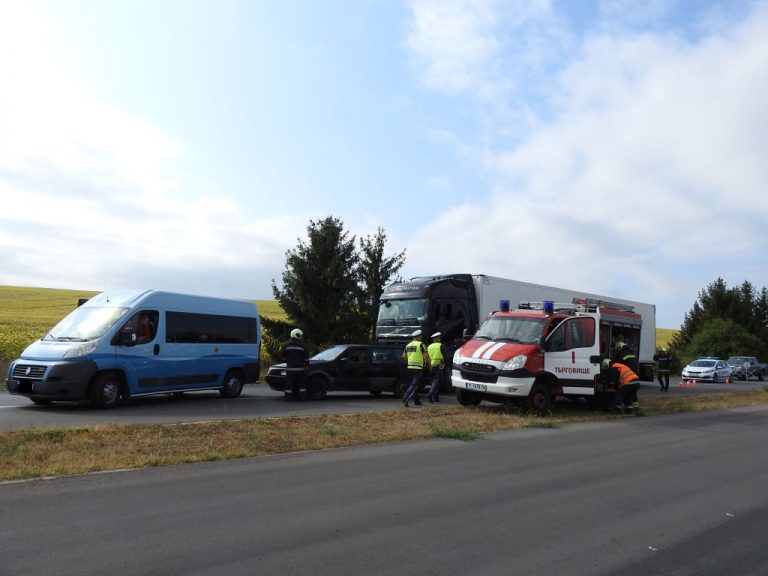 Организацията за реагиране при ПТП демонстрираха екипите на Единната спасителна система в област Търговище Организацията за реагиране при ПТП демонстрираха екипите на Единната спасителна система в област Търговище