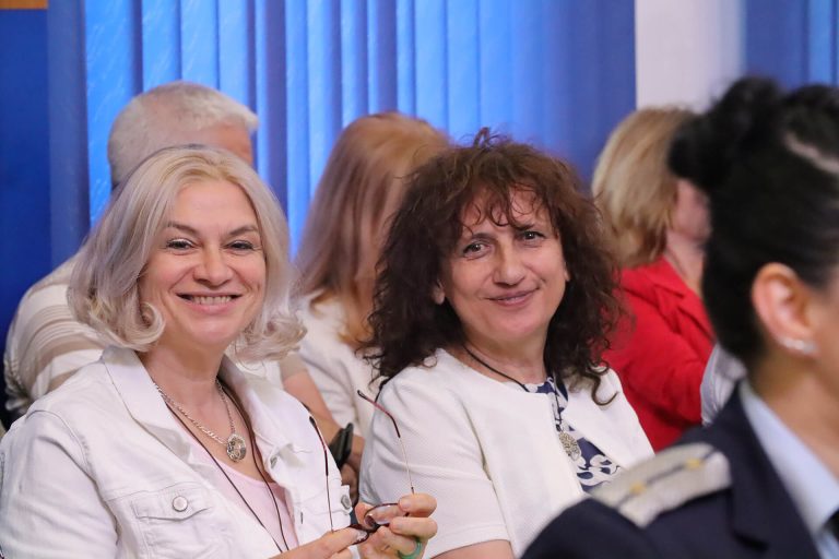 Първите годишни награди „Инициативи в подкрепа на безопасност на движението по пътищата“ показаха добрите примери на регионално и местно ниво Първите годишни награди „Инициативи в подкрепа на безопасност на движението по пътищата“ показаха добрите примери на регионално и местно ниво