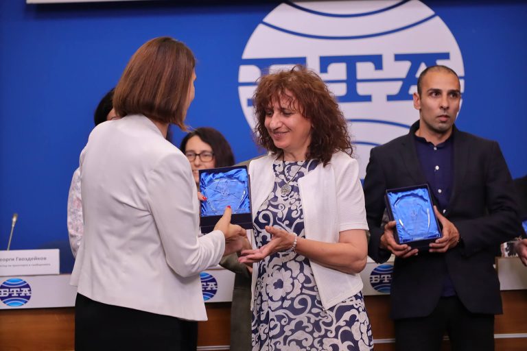 Първите годишни награди „Инициативи в подкрепа на безопасност на движението по пътищата“ показаха добрите примери на регионално и местно ниво Първите годишни награди „Инициативи в подкрепа на безопасност на движението по пътищата“ показаха добрите примери на регионално и местно ниво