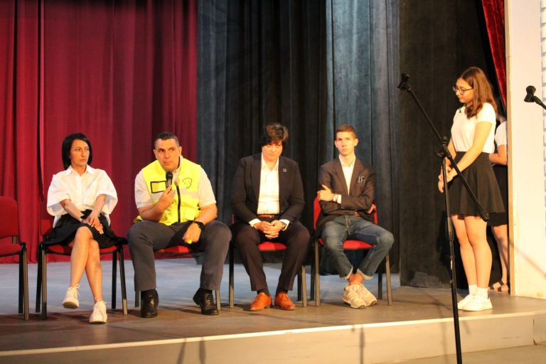 IMG-421b3714e4a5853735009d90909b51d8-V IMG-421b3714e4a5853735009d90909b51d8-V