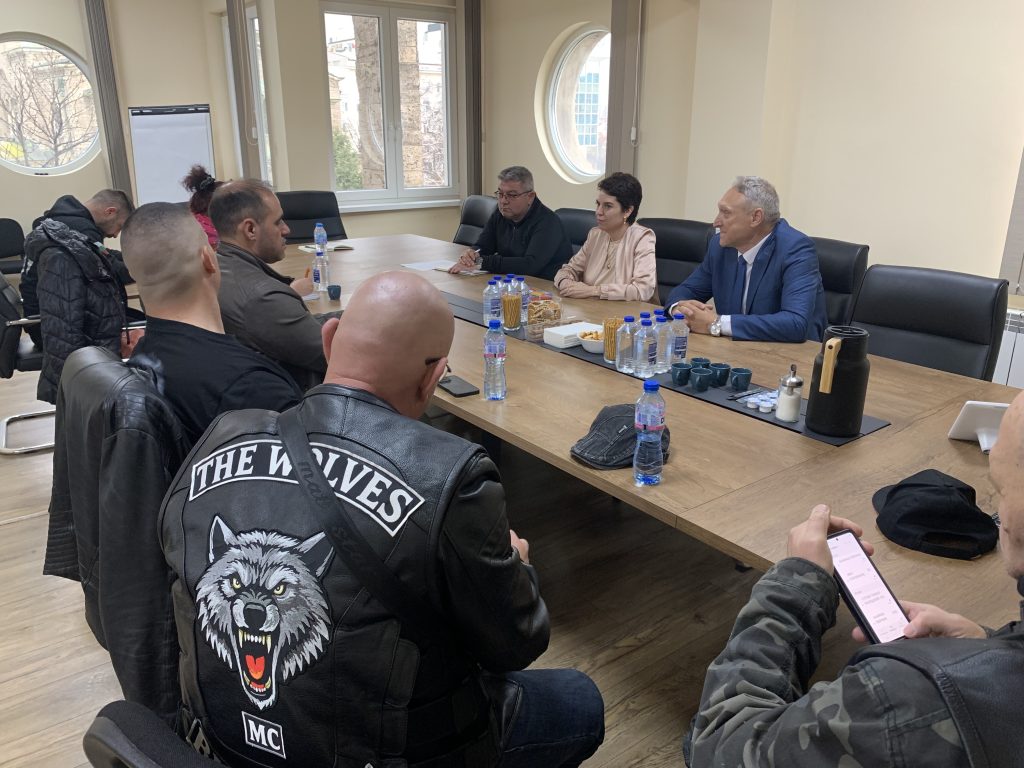 ДАБДП и мотоклубове обсъдиха мерки за безопасност преди откриването на мотосезона в София ДАБДП и мотоклубове обсъдиха мерки за безопасност преди откриването на мотосезона в София