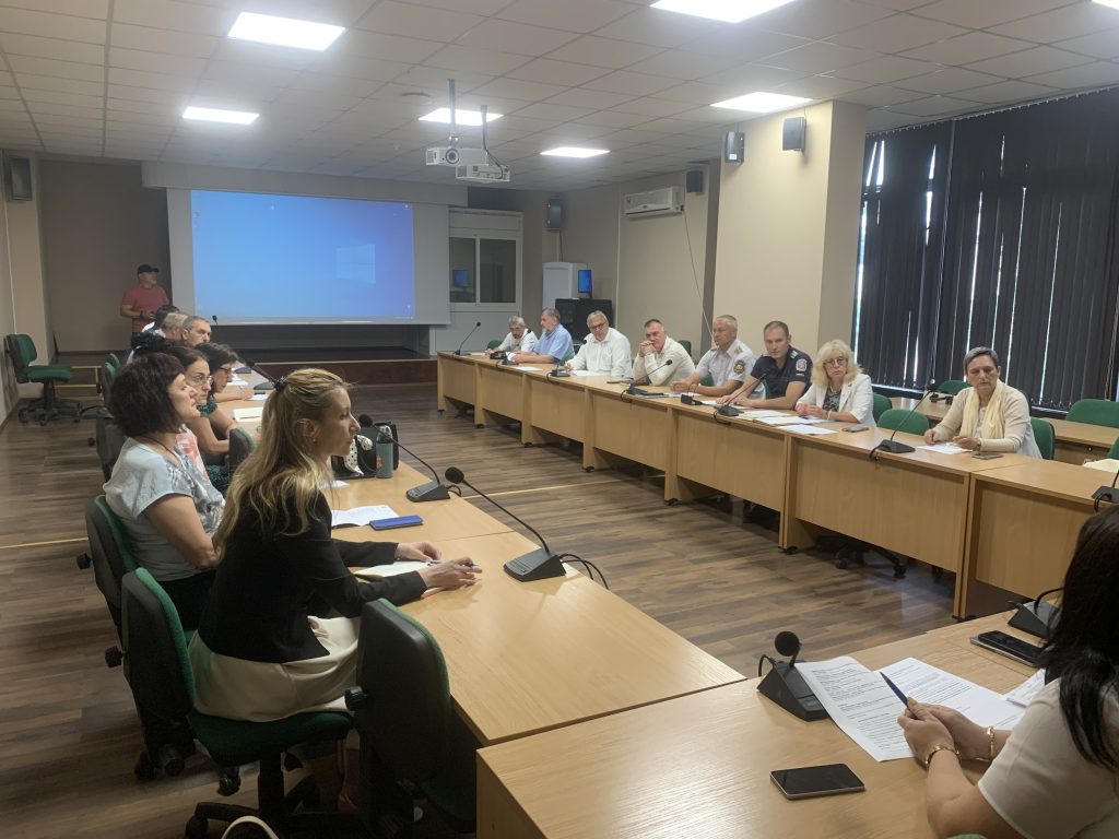 Проведе се заседание на Областната комисия по безопасност на движението по пътищата към областния управител на област Кюстендил